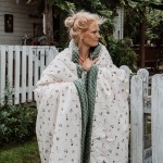 KOC, NARZUTA 140 x 200 cm - FARMLAND, KHAKI / La Millou