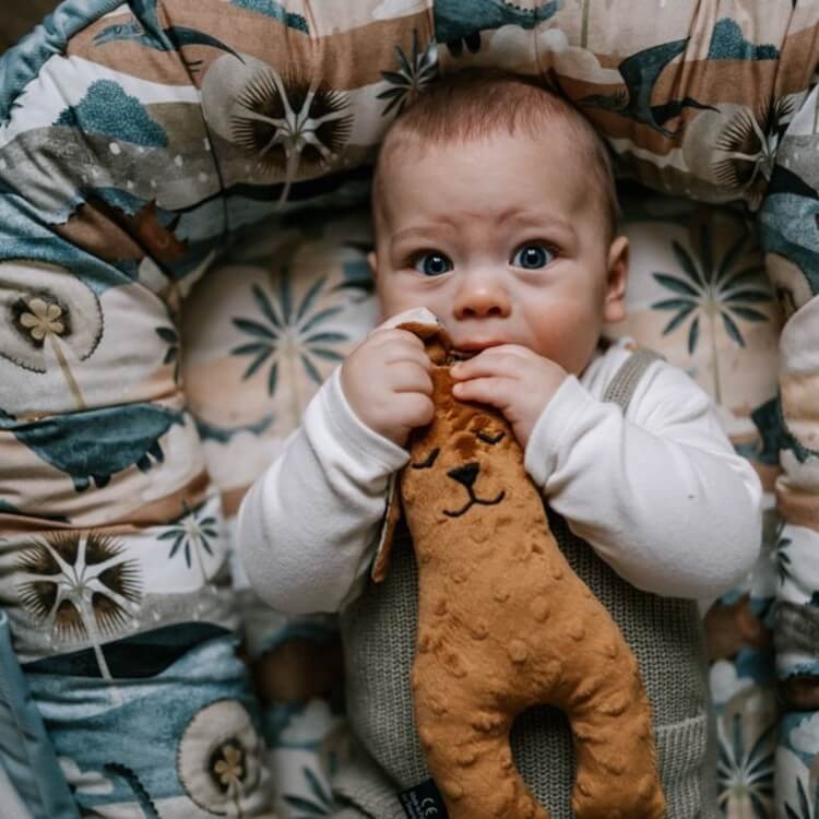 Zabawka Królik 23cm - FRENCH LAVENDER, BOHO PALMS LIGHT / La Millou