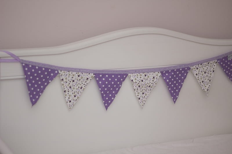 Girlanda na łóżeczko, do pokoiku Lawendowa łąka / Pchły na noc