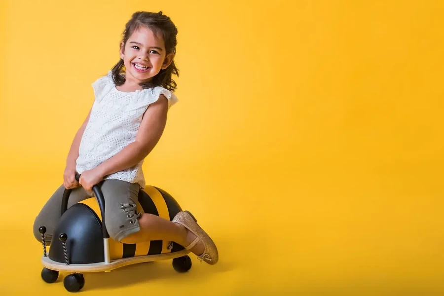 Jeździk mała Pszczoła / Wheely Bug