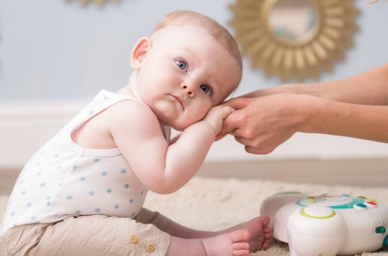 Karuzela - Rośnij z muzyką - Zabawa na łące / Tiny Love