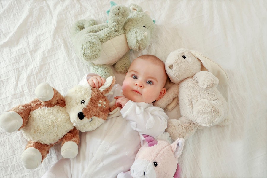 Szumiąca Sarenka z czujnikiem ruchu i pozytywką / Cloud b® Love Light Buddies Finley Fawn™