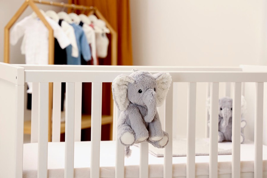 Szumiący Słoń z pozytywką / Cloud b® Love Light Buddies Finley Fawn™