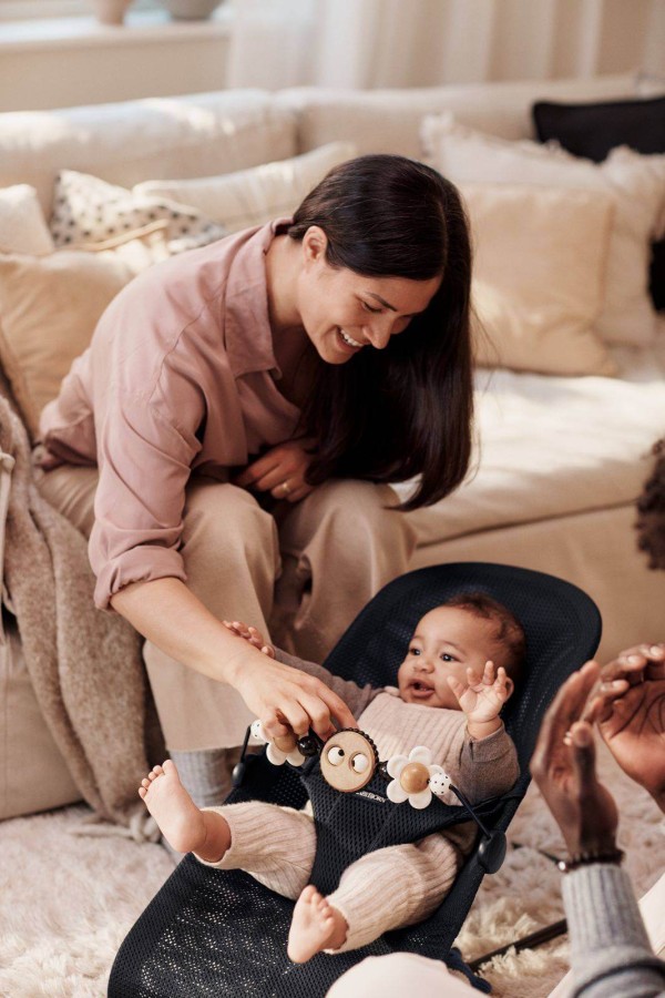 BabyBjörn zabawka do leżaczka BALANCE - Googly Eyes Black and White