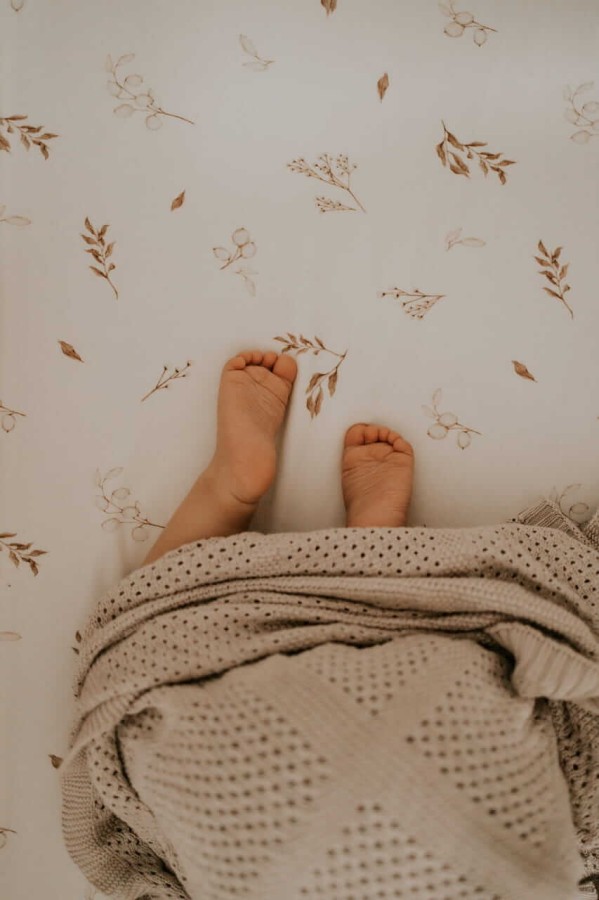 Prześcieradło do łóżeczka We care Bohemian Botanic / Sleepee