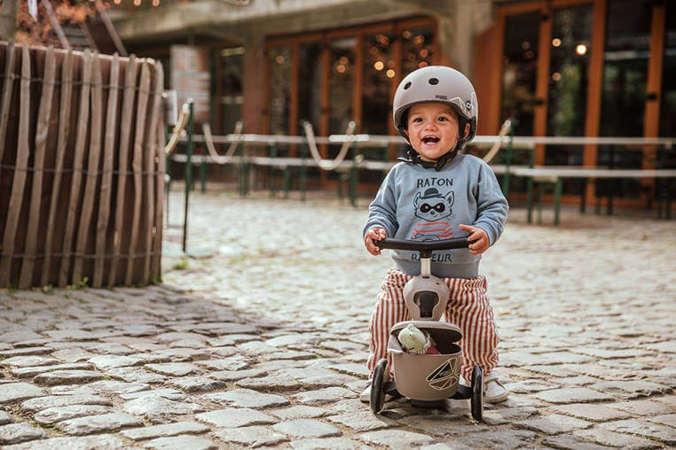 Highwaykick 1 Lifestyle 2w1 Jeździk i hulajnoga z zamykanym schowkiem 1-5 lat Brown Lines / Scootandride