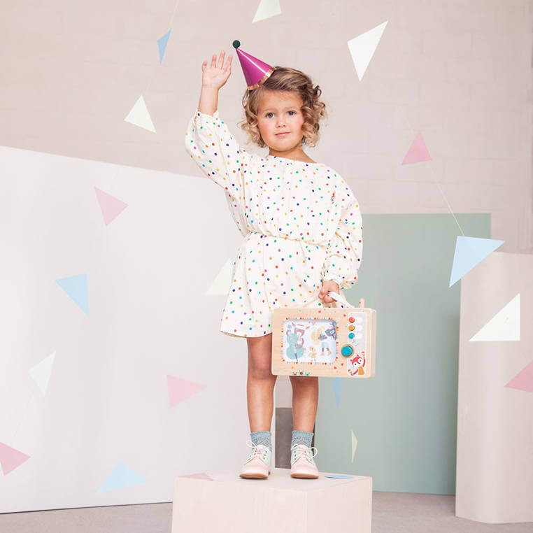 Drewniana animowana pozytywka Telewizor 10 m+ / Lilliputiens