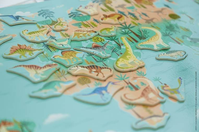 Układanka drewniana magnetyczna Mapa świata z 50 magnesami Dinozaury 7+ / Janod J05836