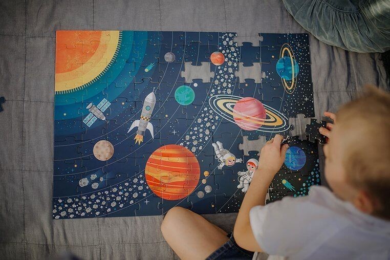 Puzzle edukacyjne Układ słoneczny 100 elementów 5+ / Janod J02678