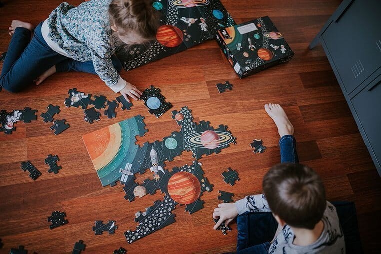 Puzzle edukacyjne Układ słoneczny 100 elementów 5+ / Janod J02678