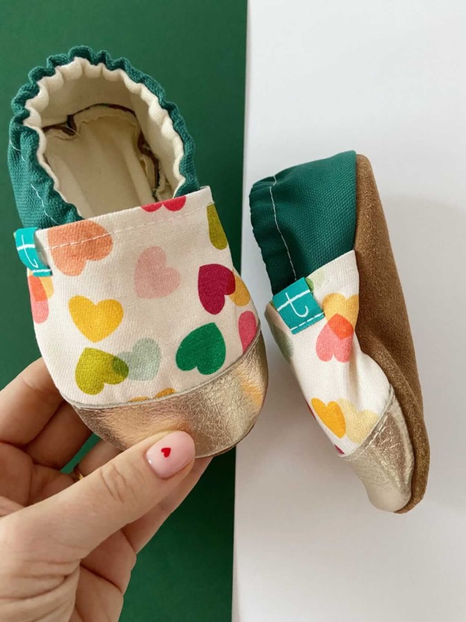 Kapcie do domu, żłobka, przedszkola - Confetti Hearts / TITOT