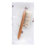 Miękka szczotka z koziego włosia z myjką muślinową -  beżowe króliczki / Lullalove