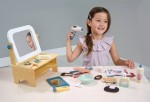 Salon fryzjerski - drewniana toaletka z akcesoriami / Tender Leaf Toys