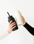 Szklana butelka do monitorowania dziennego nawodnienia Day Bottle - WHITE / BINK