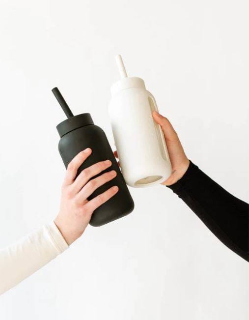 Szklana butelka do monitorowania dziennego nawodnienia Day Bottle - WHITE / BINK