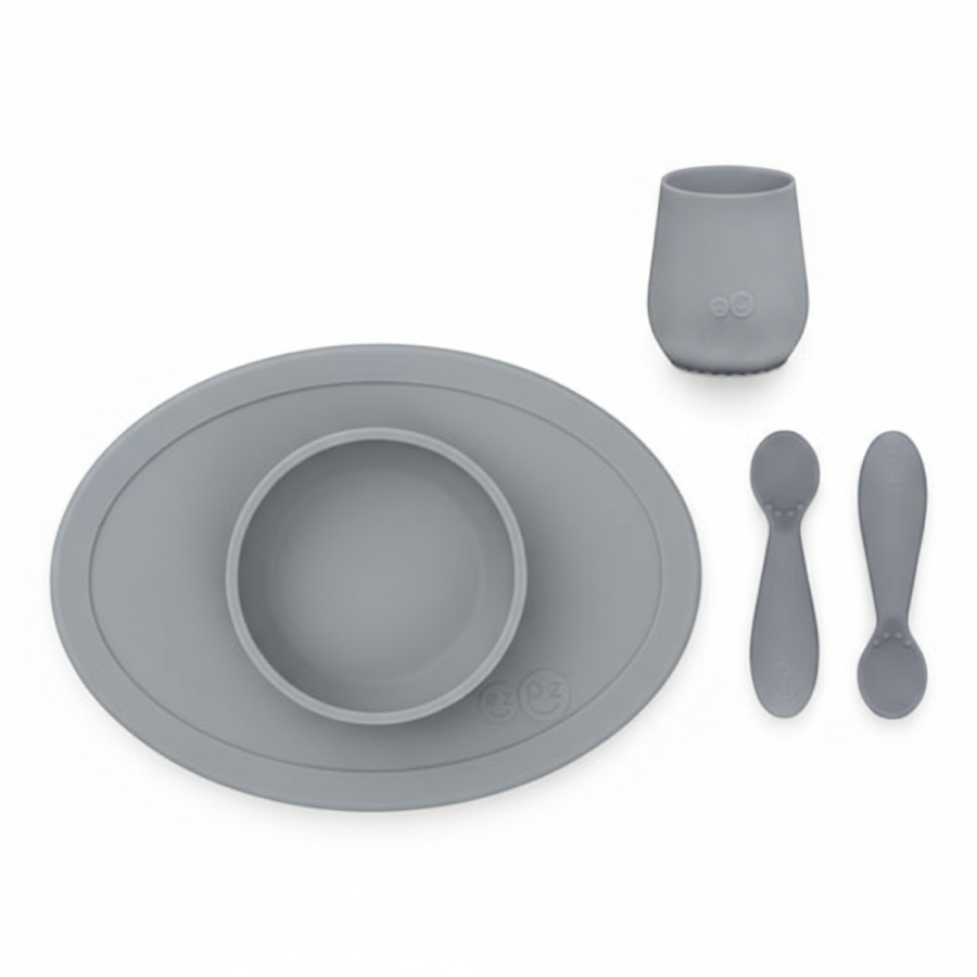 Komplet pierwszych naczyń silikonowych First Foods Set szary / EZPZ