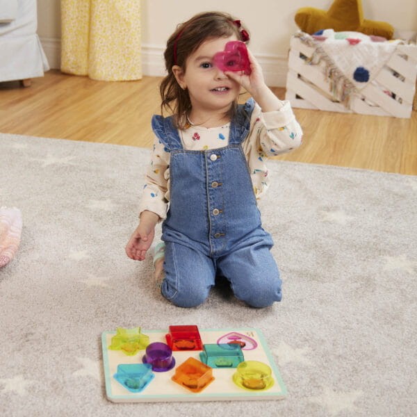 Peek & Explore - Shapes & Emotions : drewniana układanka kształty i emocje z kolorowym filtrem / B.Toys