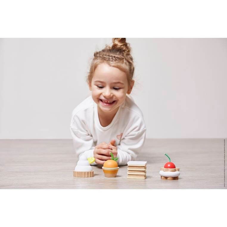 Zestaw drewnianych ciastek w metalowej puszce Twist 3+ / Janod J06627