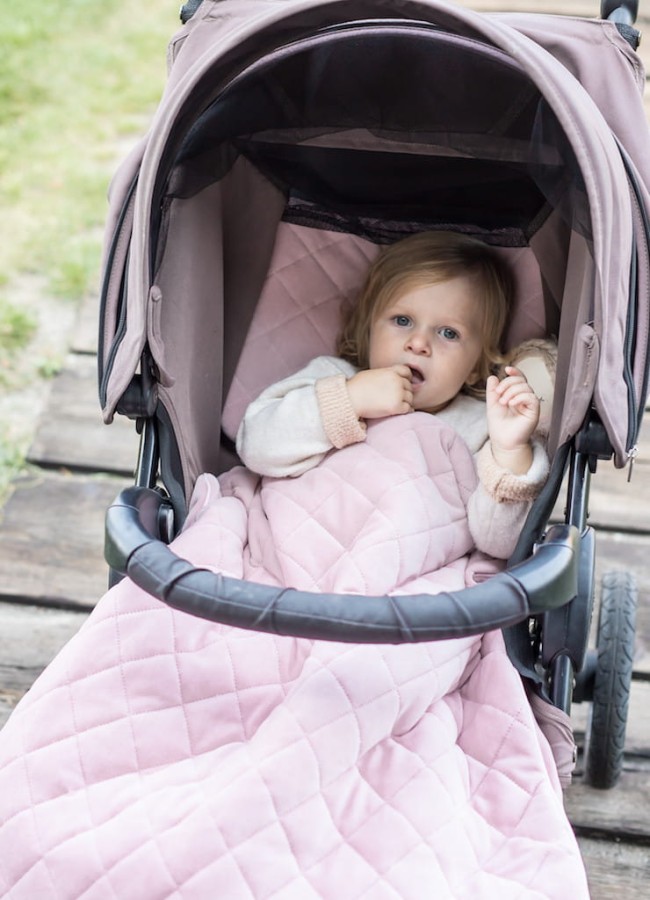 Kocyk Welurowy z poduszką Royal Baby Pink / Sleepee
