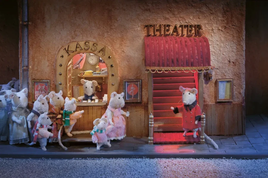 Mysi Domek. Sam i Julia w teatrze / Media Rodzina