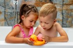 Mydelniczka z kaczuszkami i kulą musującą do kąpieli / Mom's Care