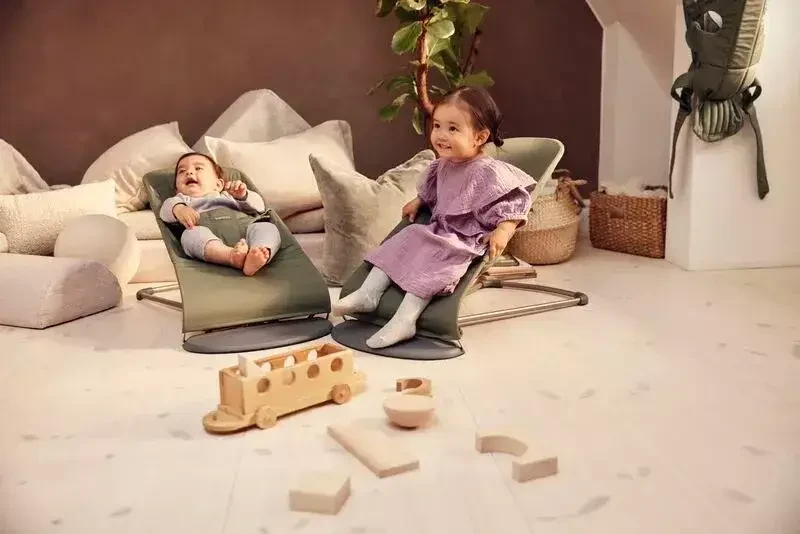 BABYBJORN - leżaczek BLISS WOVEN, Petal Quilt, Ciemnozielony