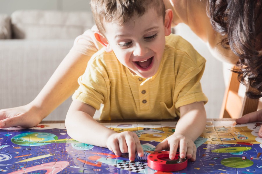 DETECTIVE PUZZLE - puzzle, gra detektywistyczna - KOSMOS / Ludaticca