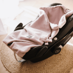 Otulacz do fotelika i gondoli z wełny merino - czarny / Beztroska