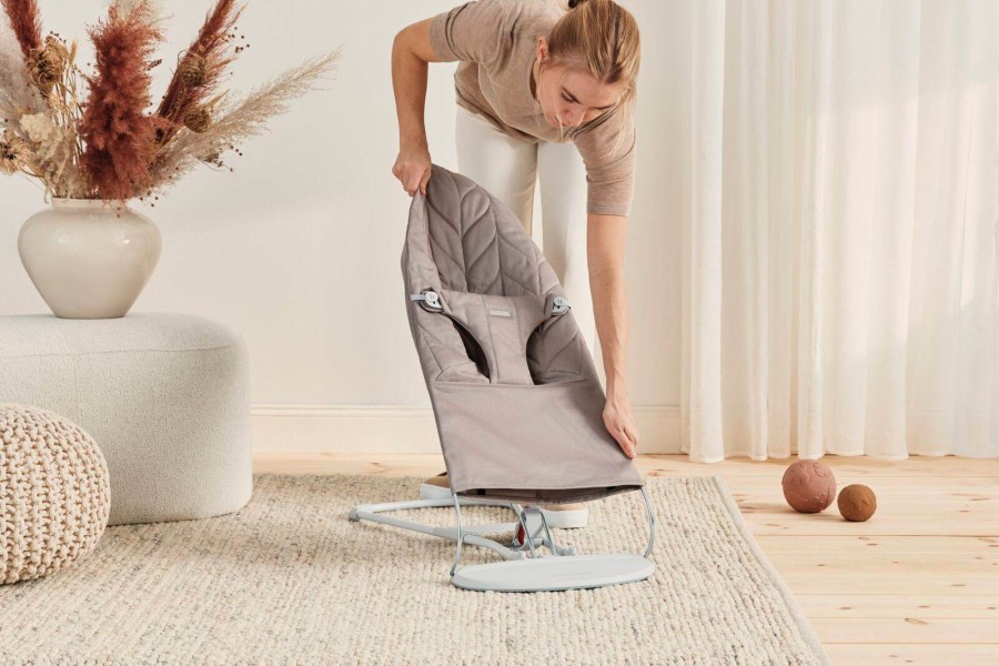 BABYBJORN - leżaczek BLISS WOVEN, Petal Quilt, Sand Grey