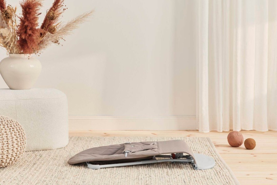 BABYBJORN - leżaczek BLISS WOVEN, Petal Quilt, Sand Grey