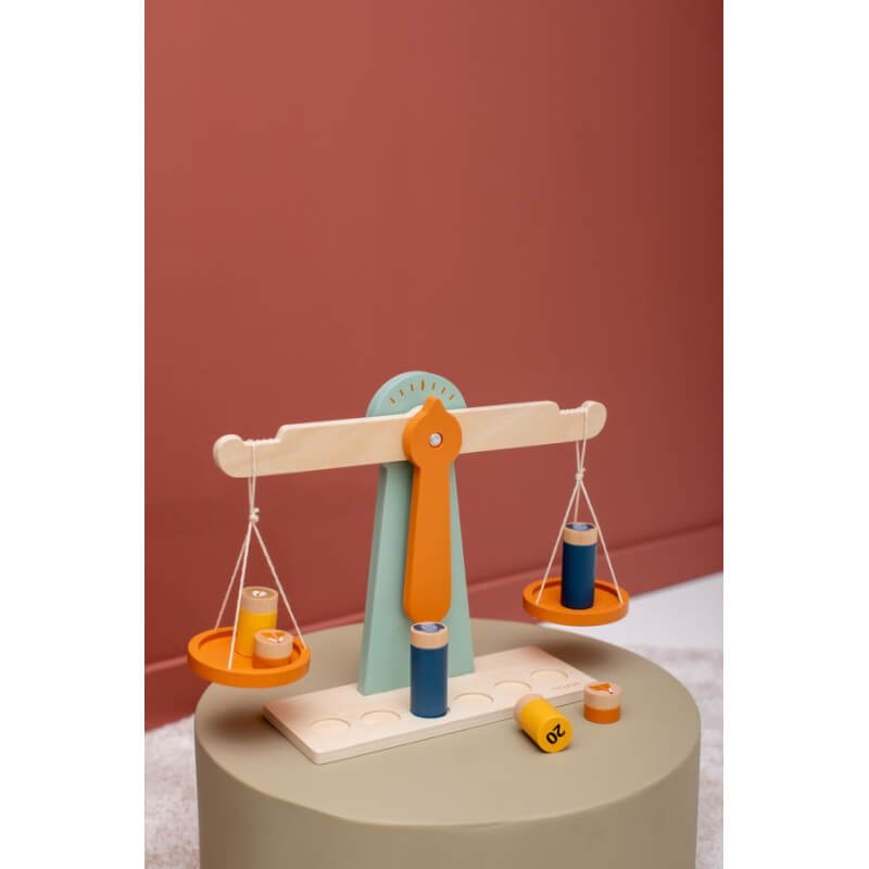 Drewniana waga szalkowa z odważnikami / Trixie