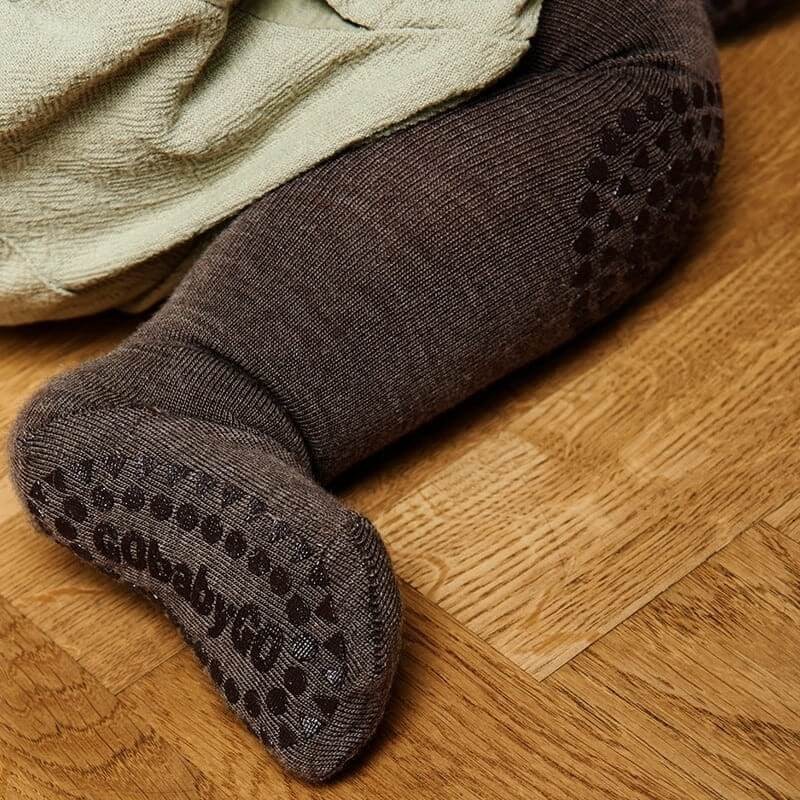 Antypoślizgowe rajstopy do raczkowania i nauki chodzenia WOOL Brown Melange / GoBabyGo