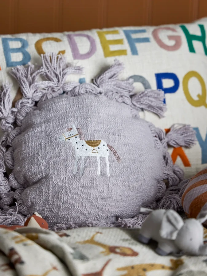 Poduszka dekoracyjna Elinna - Purple / Bloomingville Mini