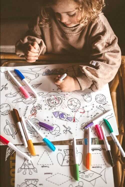 Duża Mata Silikonowa do Kolorowania A3 - Kosmos / HeyDoodle