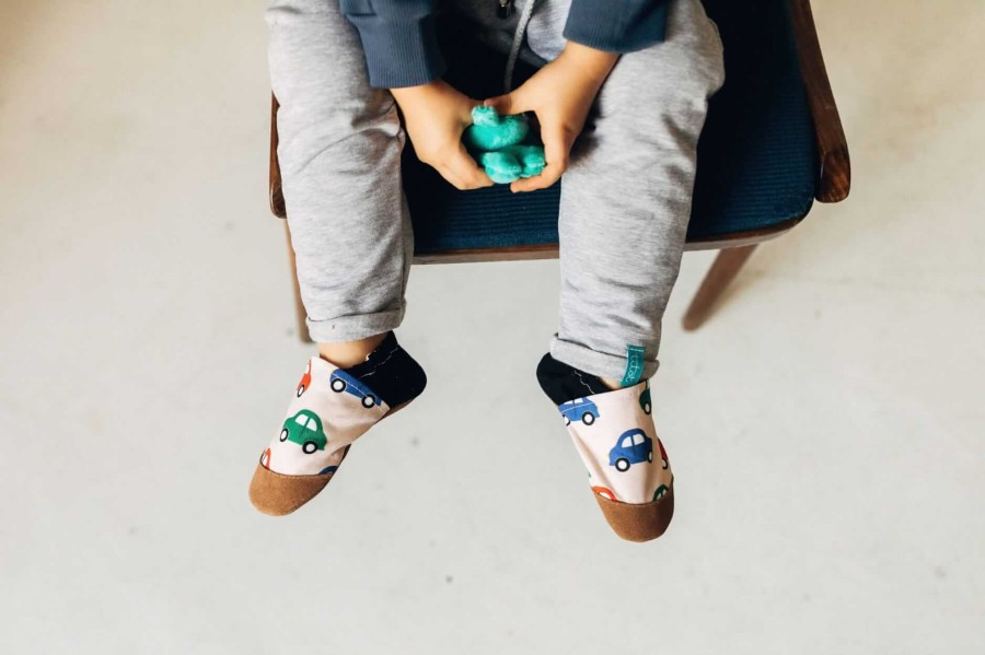 Kapcie do domu, żłobka, przedszkola - LITTLE CARS / TITOT