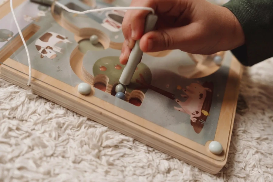 Magnetyczny labirynt Little Farm FSC / Little Dutch