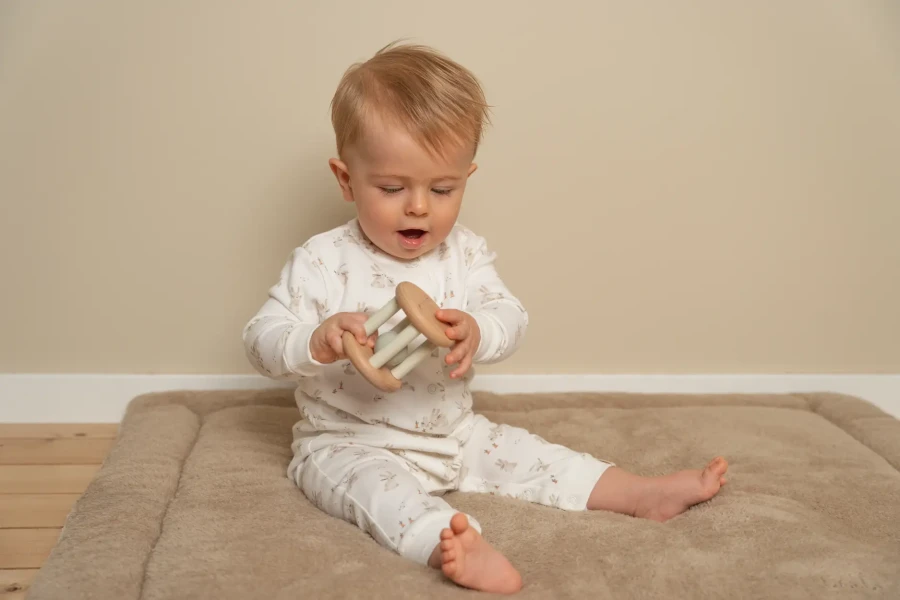 Grzechotka Baby bunny FSC / Little Dutch