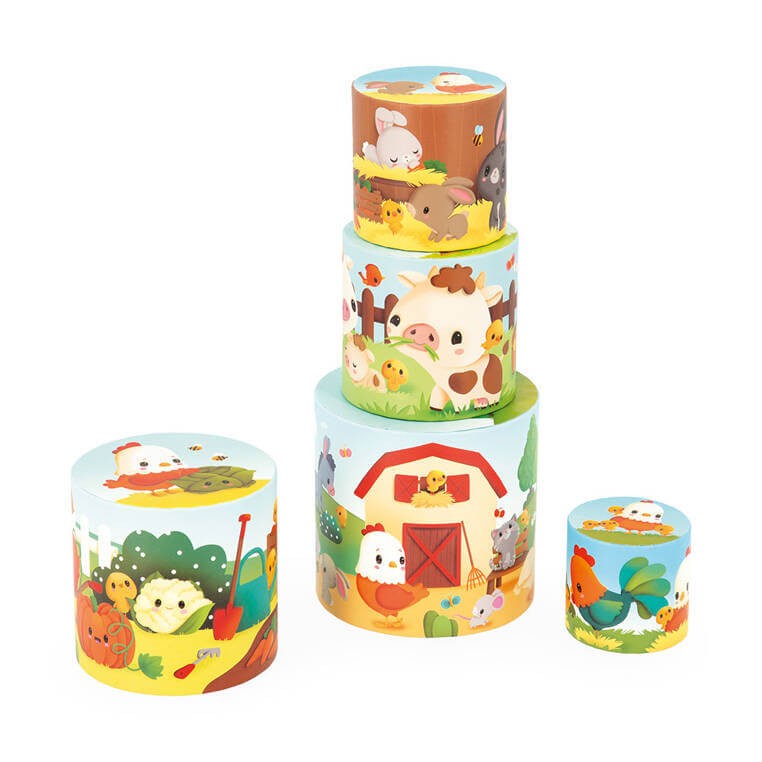 Piramida wieża Farma Kurka / Janod