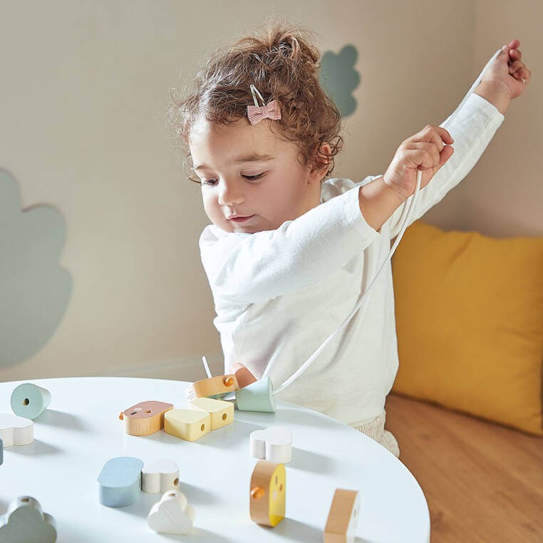 Nawlekanka z drewnianymi ptaszkami Sweet Cocoon / Janod