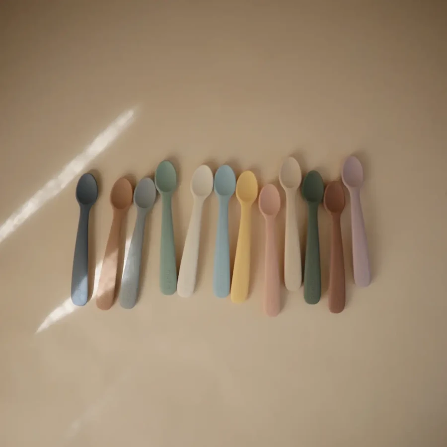 Łyżeczki sylikonowe do nauki samodzielnego jedzenia - Powder Blue / Mushie