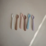 Łyżeczki sylikonowe do nauki samodzielnego jedzenia - Ivory / Mushie