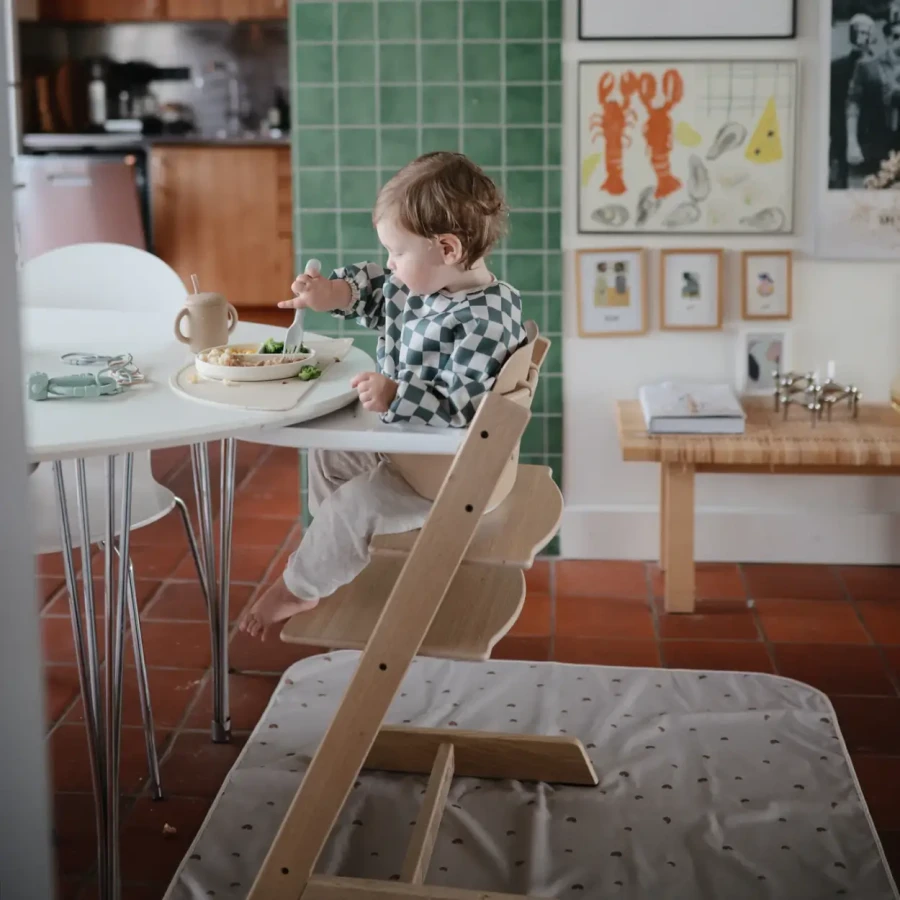 Talerzyk sylikonowy z przyssawką - Ivory / Mushie