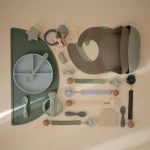 Talerzyk sylikonowy z przyssawką - Powder Blue / Mushie