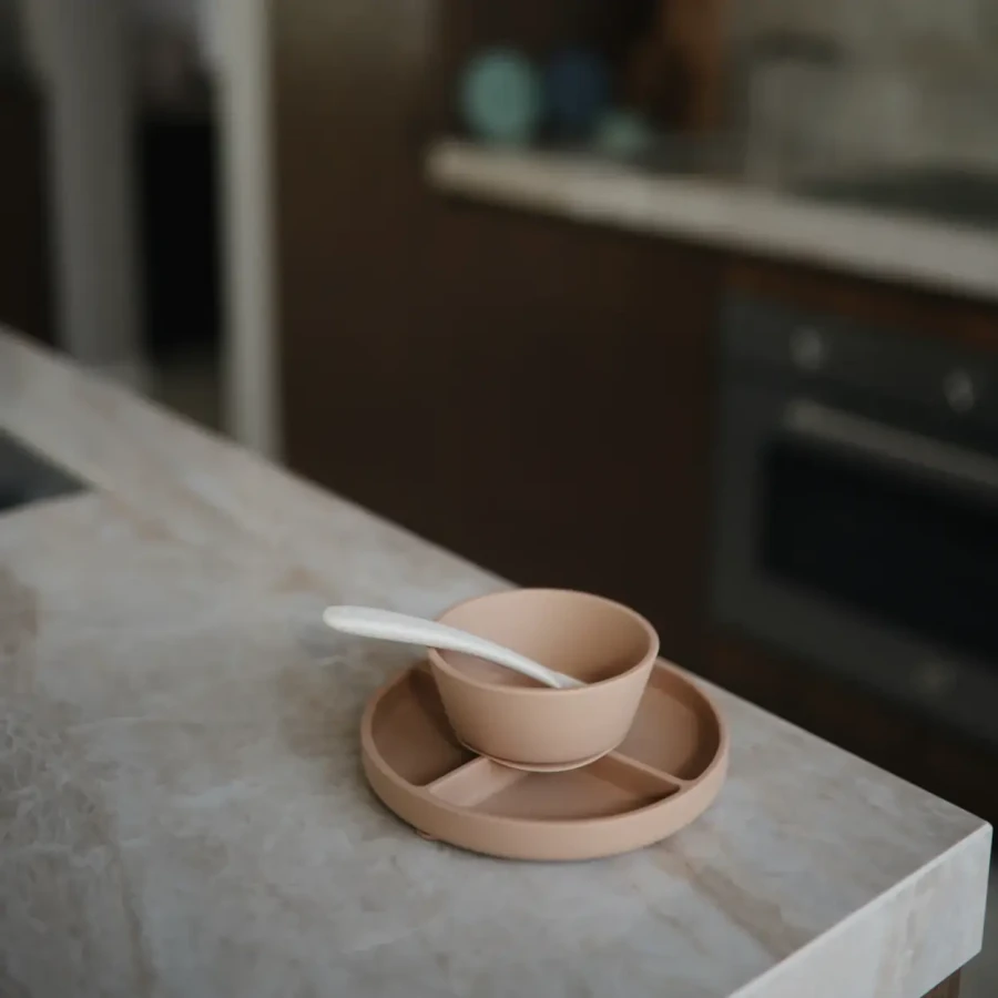 Miseczka sylikonowa z przyssawką - Natural / Mushie