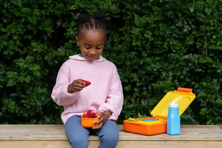 OMIEBOTTLE, bidon dla dzieci, Blue / OMIE