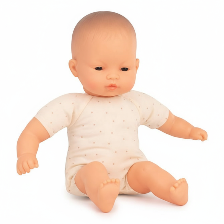 Lalka z miękkim brzuchem Rasa Azjatycka 32cm / Miniland