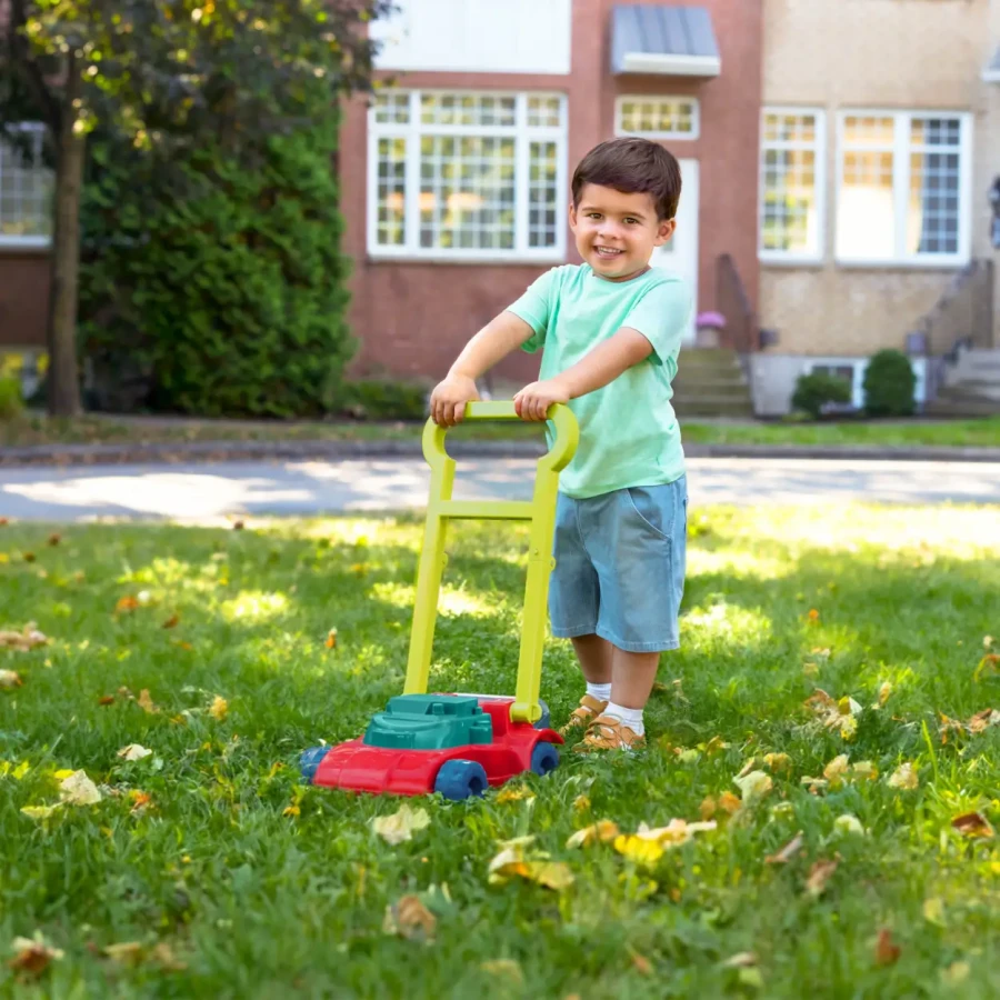 Mini Mower - kosiarka w dziecięcym wydaniu / B.Toys BX2187Z