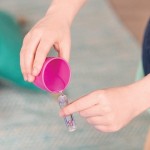 Water Doodler – dwustronna tablica do rysowania wodą / B.Toys