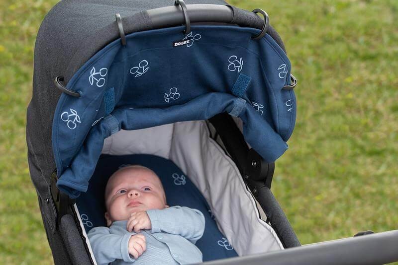 Uniwersalna osłonka do wózka i fotelika Blue Cherry / Dooky