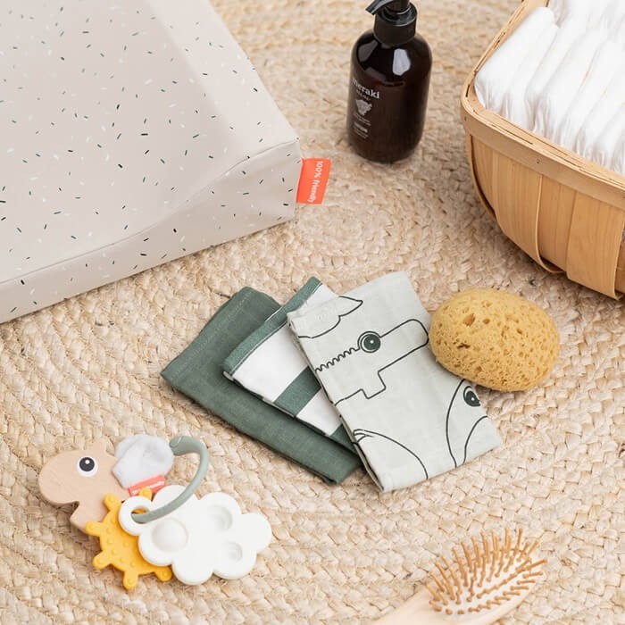 Zabawka Sensoryczna Happy Clouds / Done by Deer